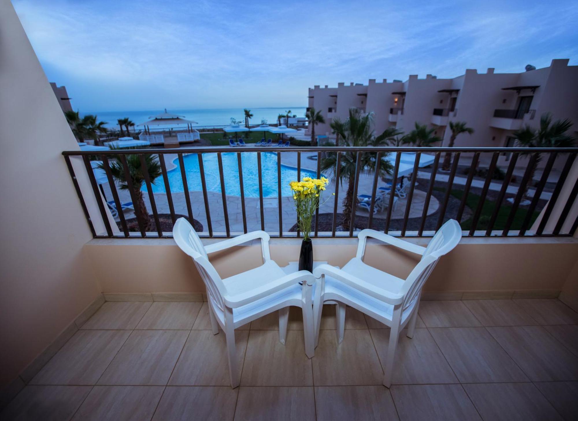 Sky View Suites Hotel Хургада Экстерьер фото
